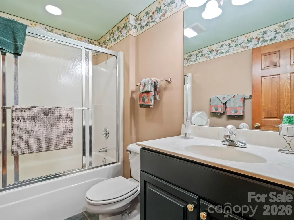 21 Ivy Ridge Road Burnsville NC 28714