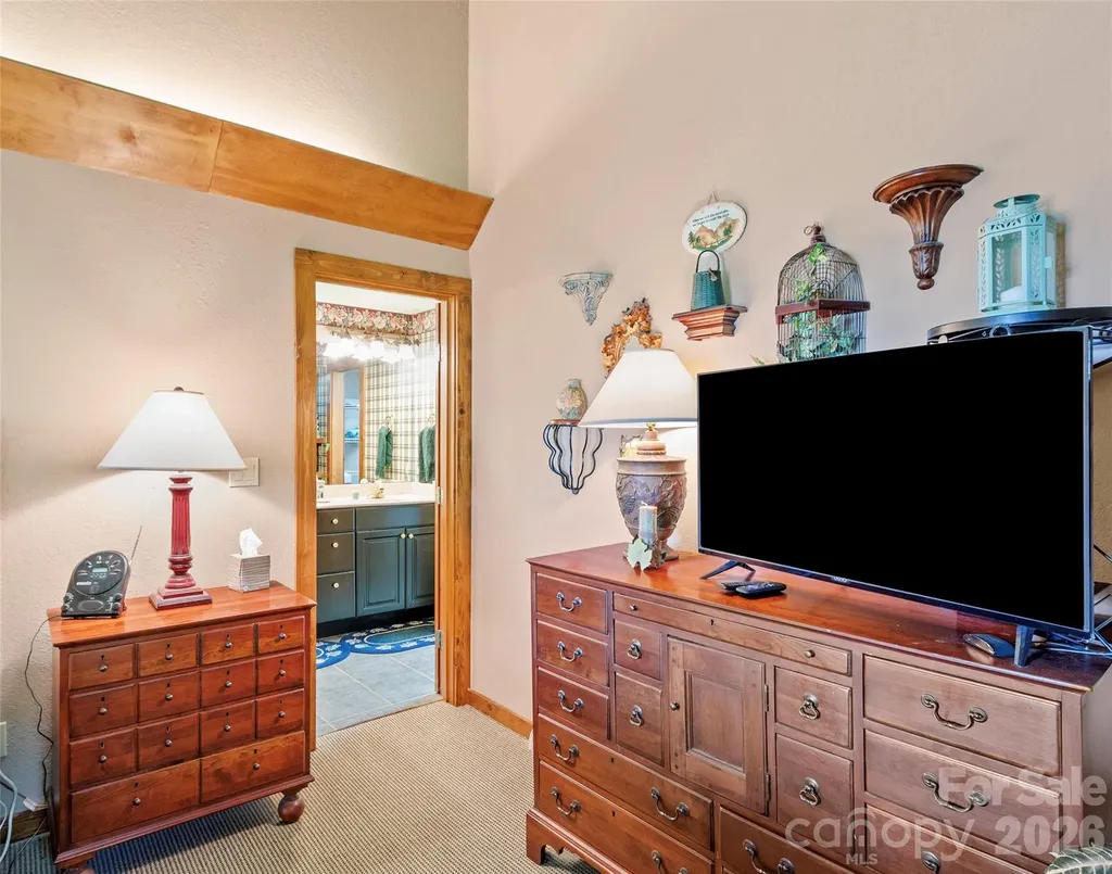 21 Ivy Ridge Road Burnsville NC 28714
