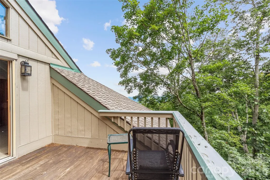 21 Ivy Ridge Road Burnsville NC 28714