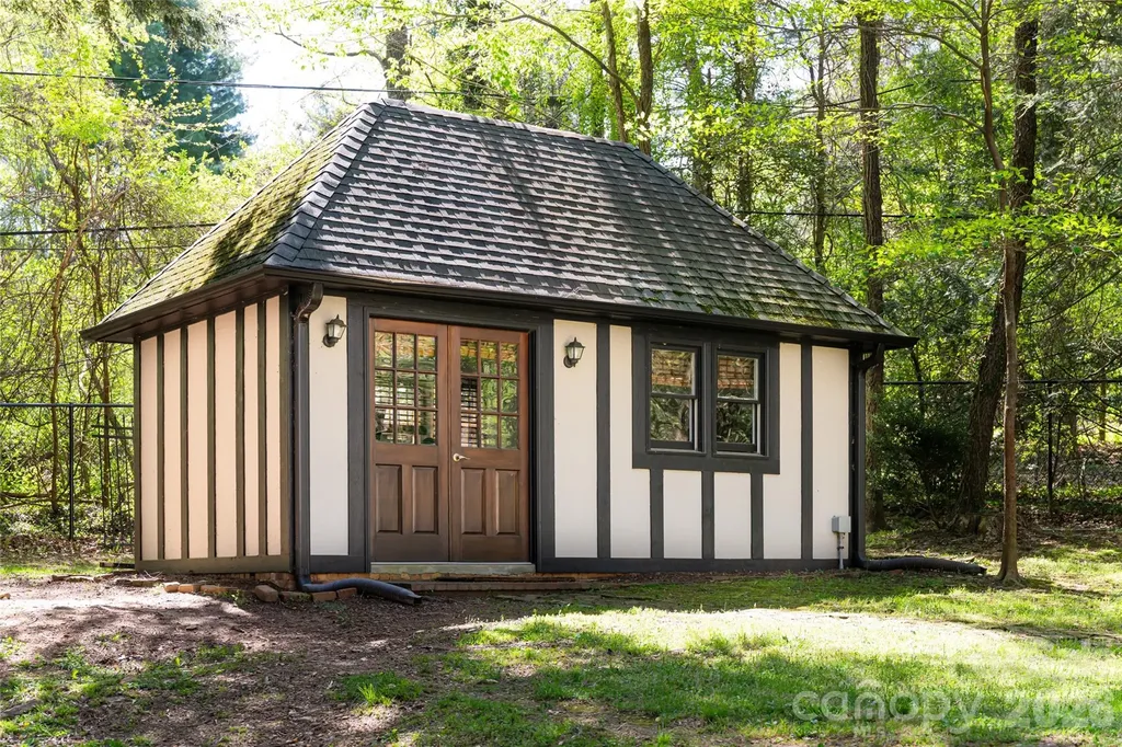30 Cedarcliff Road Asheville NC 28803