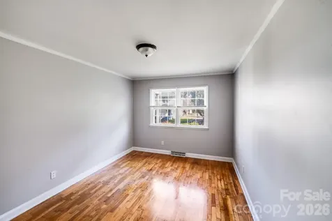 405 W Harvie Avenue Gastonia NC 28052