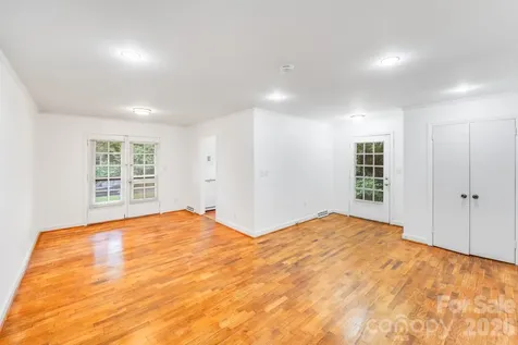 405 W Harvie Avenue Gastonia NC 28052
