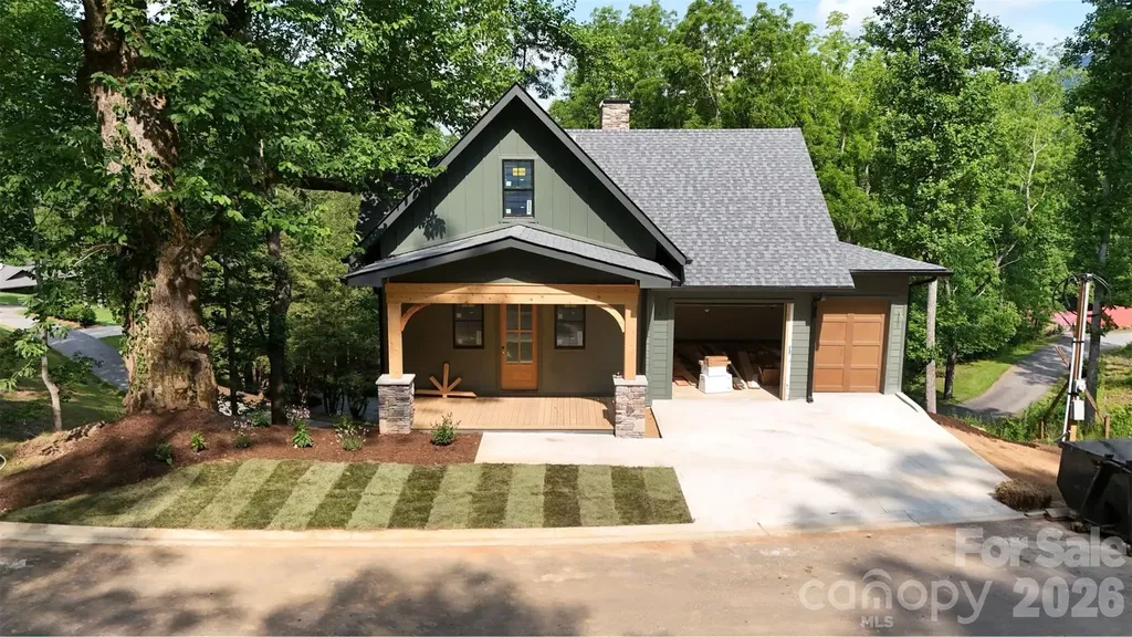 51 Bear Tree Cove Canton NC 28716