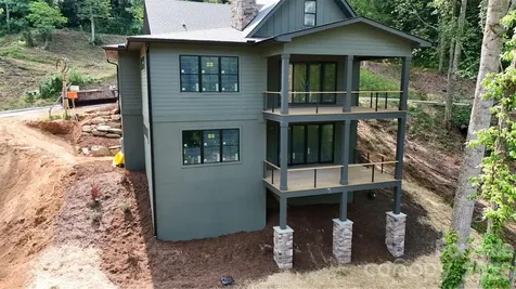 51 Bear Tree Cove Canton NC 28716