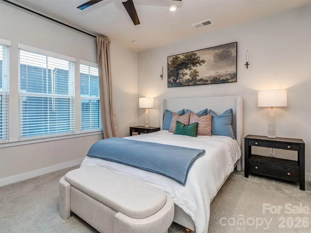 1033 Simcoe Lane Charlotte NC 28217