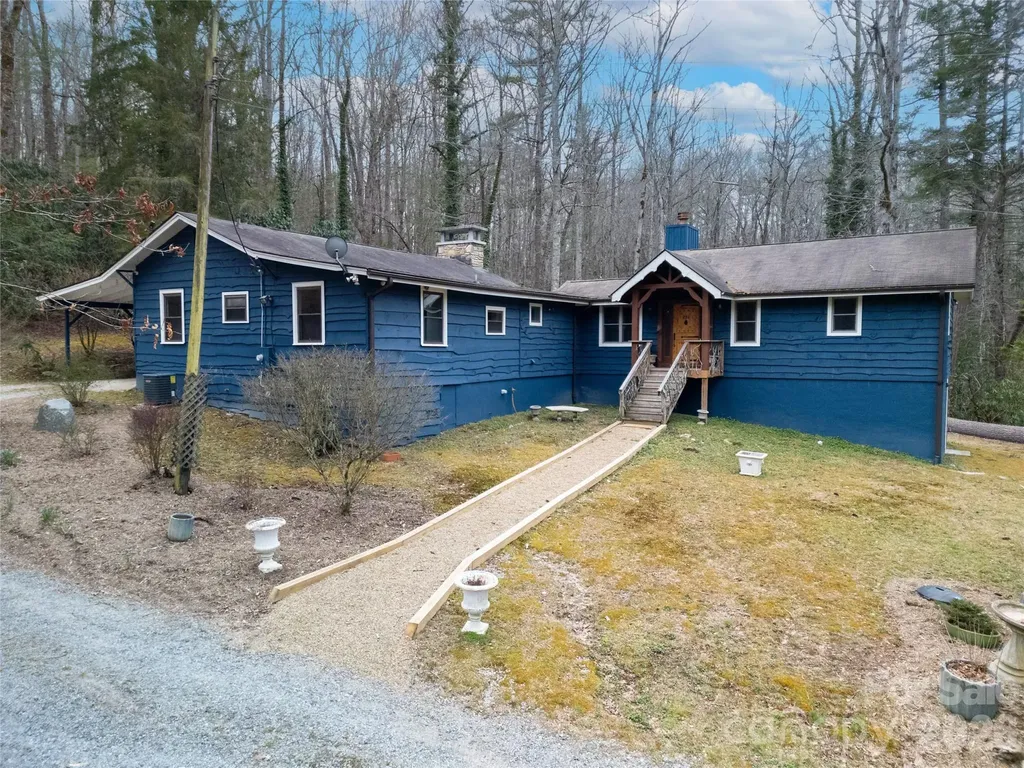 231 Cedar Lane Brevard NC 28712