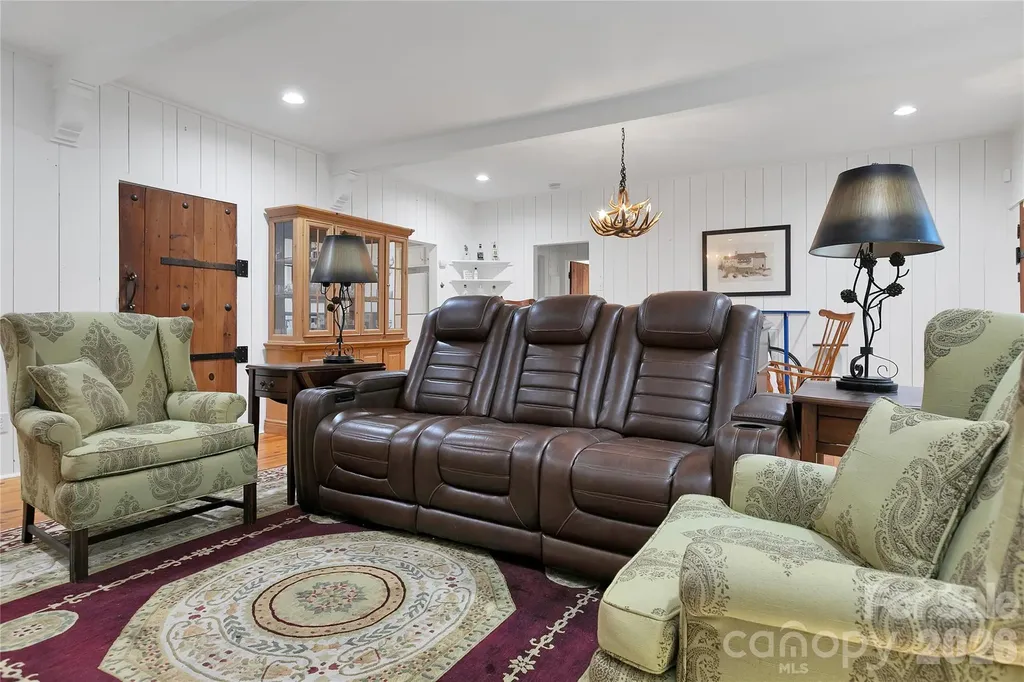 231 Cedar Lane Brevard NC 28712