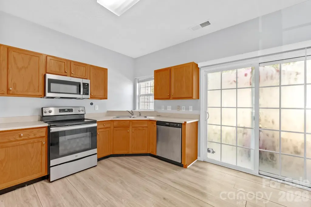 2823 Summergrove Court Matthews NC 28105