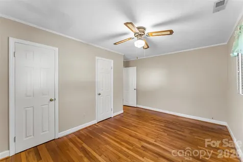 512 Paxton Creek Road Marion NC 28752