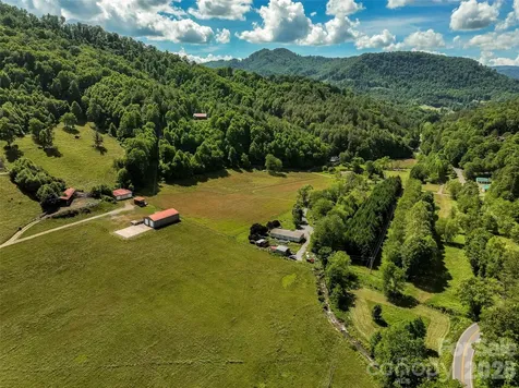 124 Shootout Lane Burnsville NC 28714