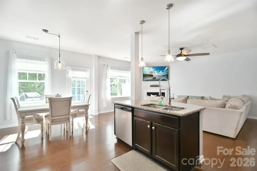 104 Burlingame Court Mooresville NC 28117