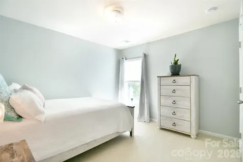 104 Burlingame Court Mooresville NC 28117