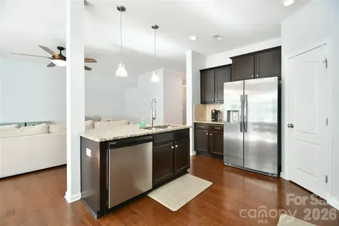 104 Burlingame Court Mooresville NC 28117