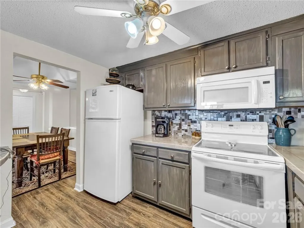 303 Sugar Top Drive Sugar Mountain NC 28604