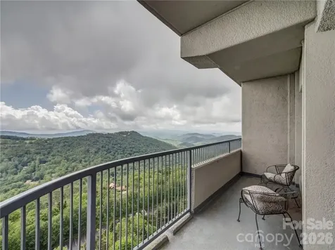 303 Sugar Top Drive Sugar Mountain NC 28604
