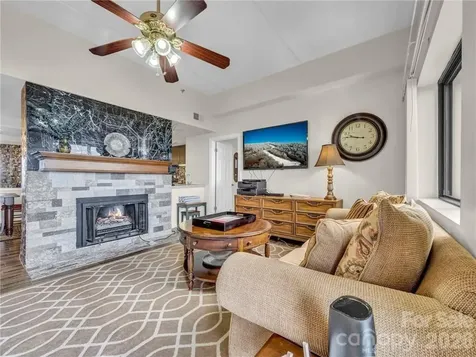 303 Sugar Top Drive Sugar Mountain NC 28604