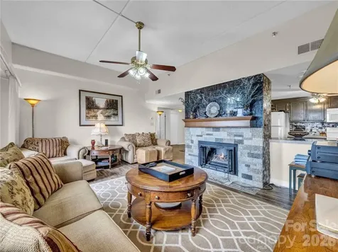 303 Sugar Top Drive Sugar Mountain NC 28604
