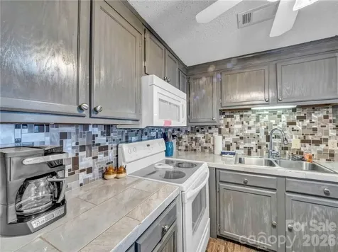 303 Sugar Top Drive Sugar Mountain NC 28604