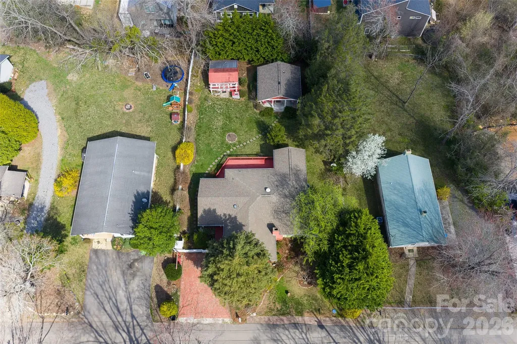 113 5th Street Black Mountain NC 28711