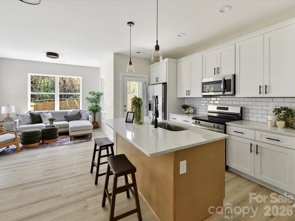 651 Stillgreen Lane Charlotte NC 28214