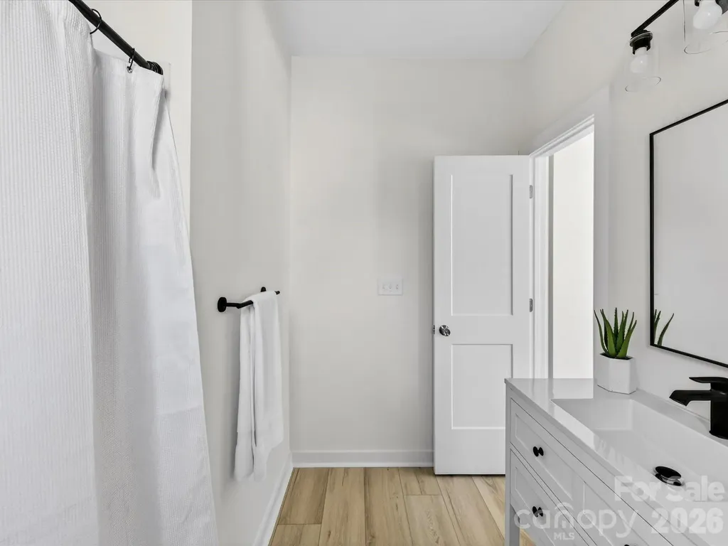 651 Stillgreen Lane Charlotte NC 28214