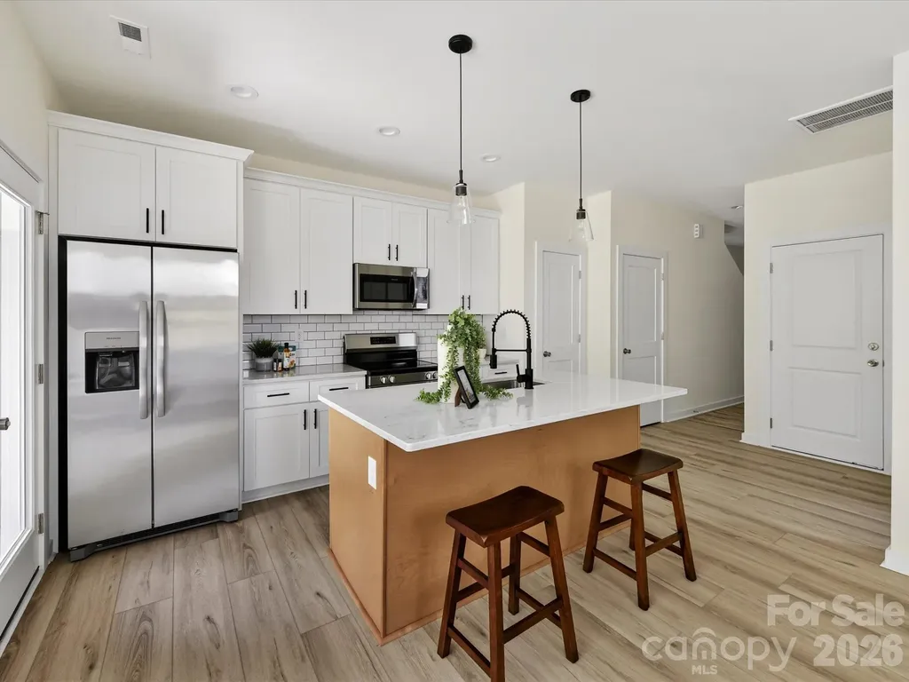 651 Stillgreen Lane Charlotte NC 28214