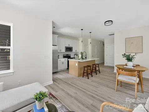 651 Stillgreen Lane Charlotte NC 28214