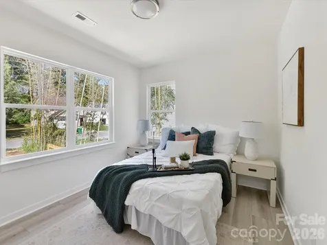 651 Stillgreen Lane Charlotte NC 28214