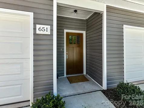 651 Stillgreen Lane Charlotte NC 28214