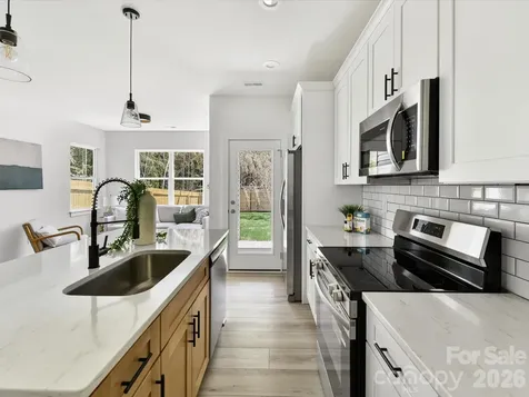 651 Stillgreen Lane Charlotte NC 28214