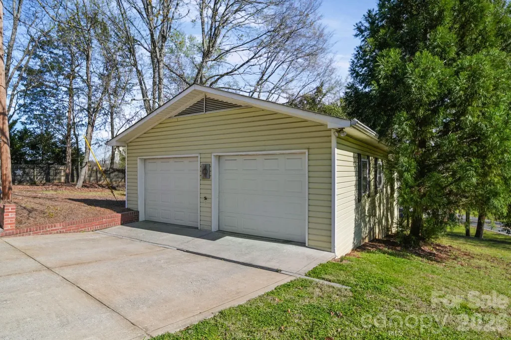 100 Todd Drive NE Concord NC 28025