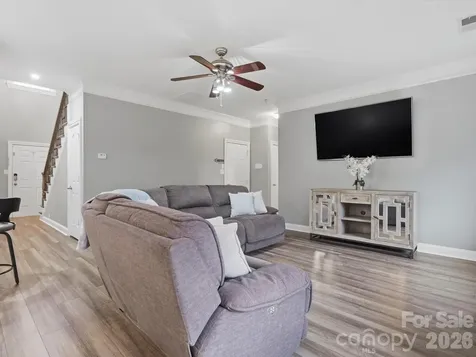 9414 Macquarie Lane Charlotte NC 28227