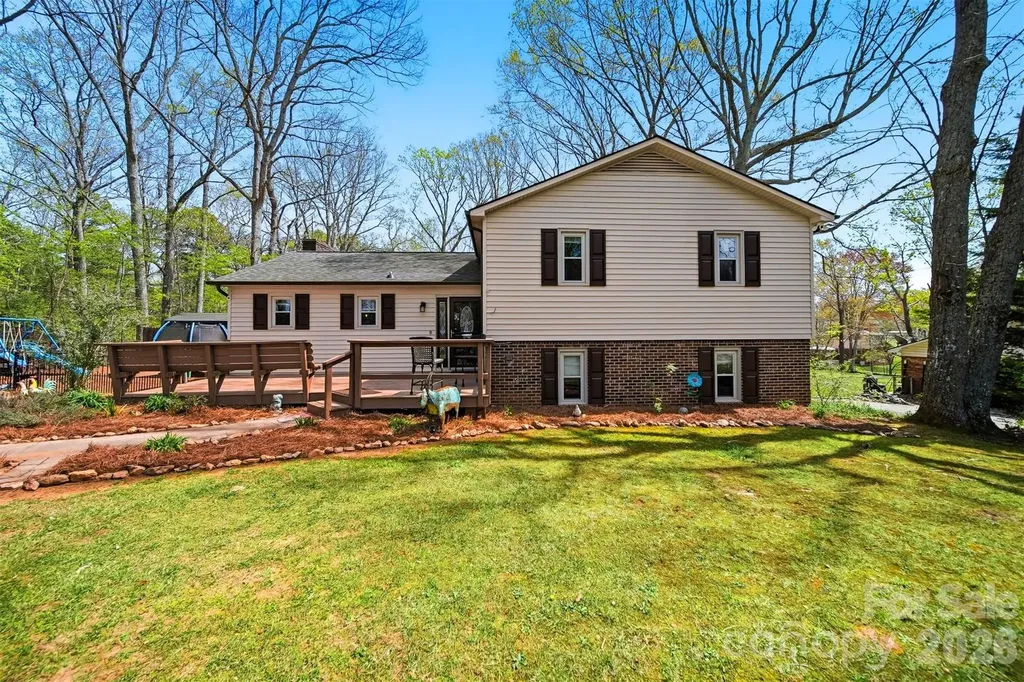 608 Hoyle Street Lincolnton NC 28092
