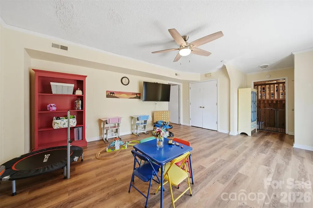 608 Hoyle Street Lincolnton NC 28092