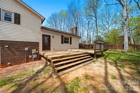 608 Hoyle Street Lincolnton NC 28092