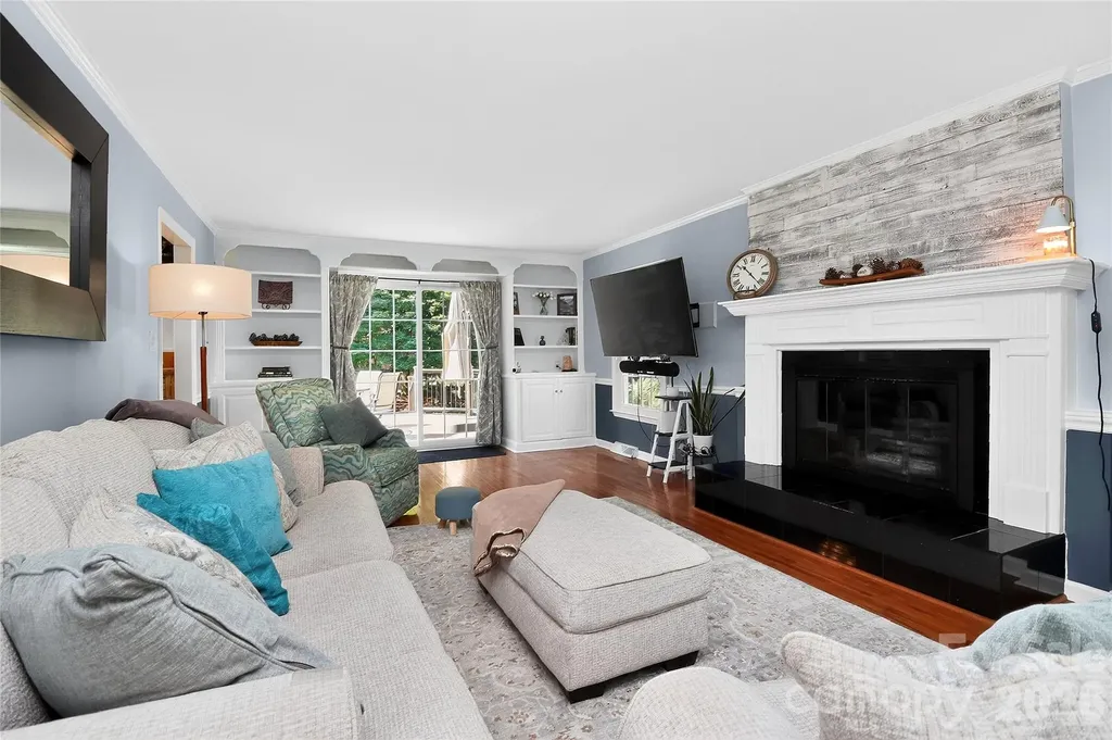 4007 Meadowridge Drive Charlotte NC 28226