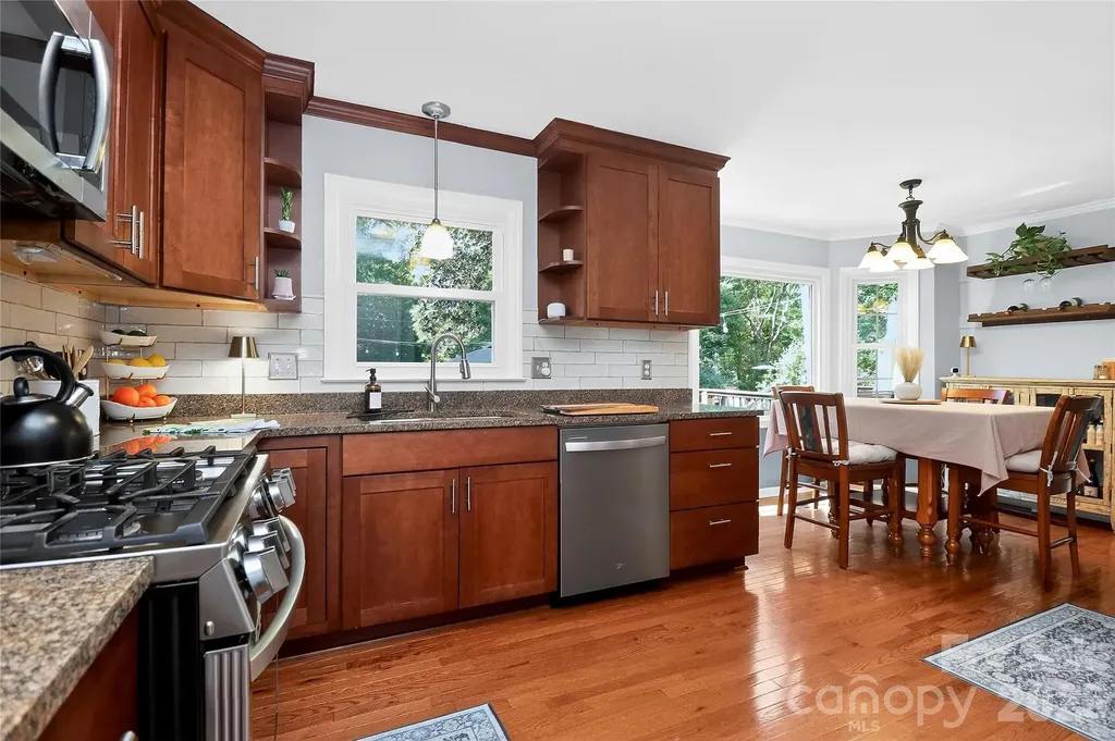 4007 Meadowridge Drive Charlotte NC 28226