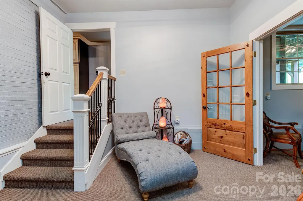 97 Circle E Ranch Road Burnsville NC 28714