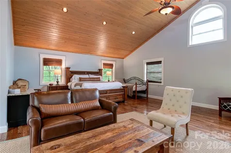 97 Circle E Ranch Road Burnsville NC 28714