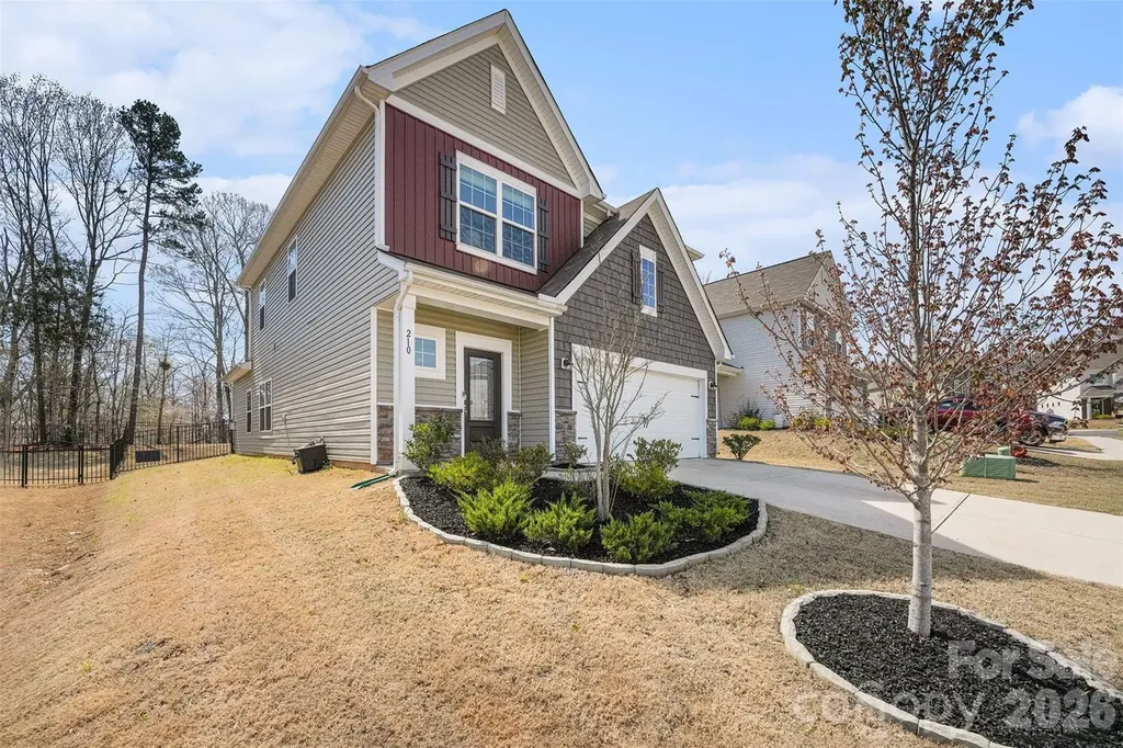 210 Eden Avenue Mooresville NC 28115