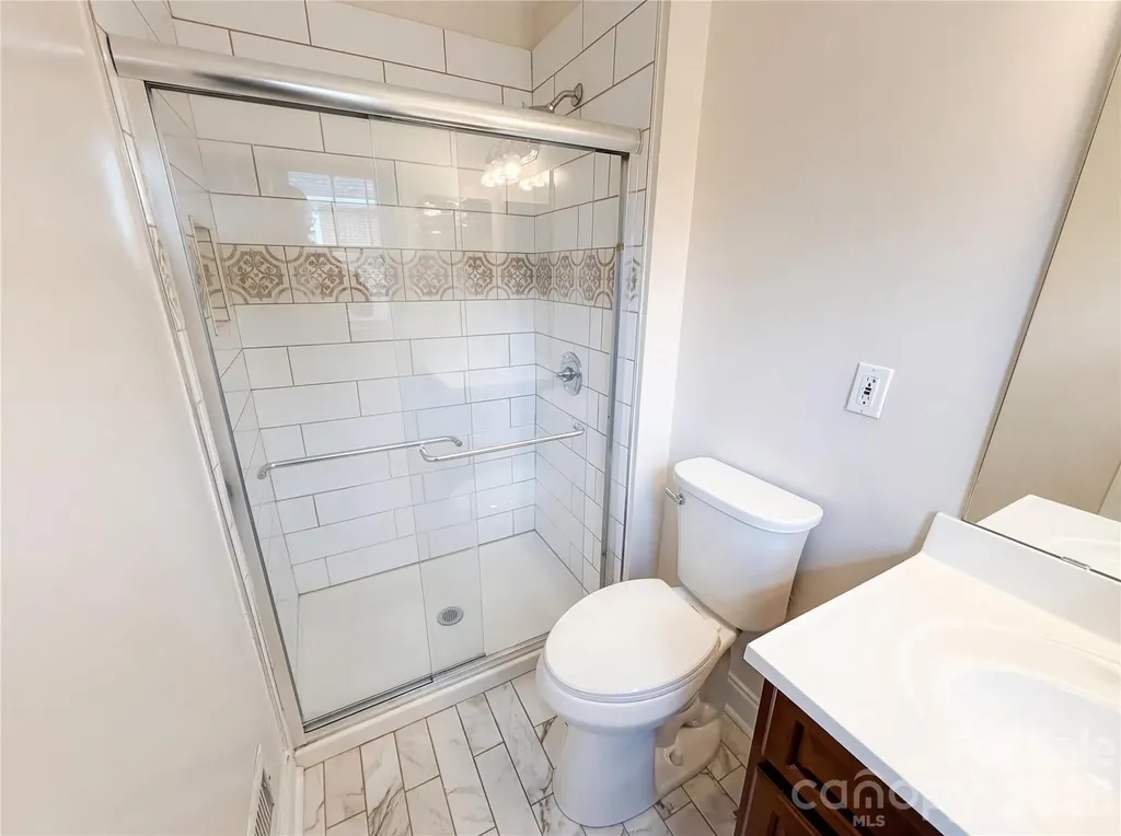 6214 Ashcrest Drive Charlotte NC 28217