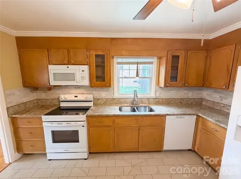 6214 Ashcrest Drive Charlotte NC 28217
