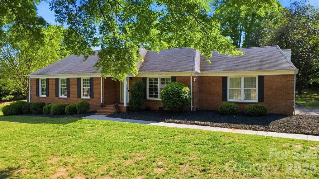 1406 Lakeview Drive Monroe NC 28112
