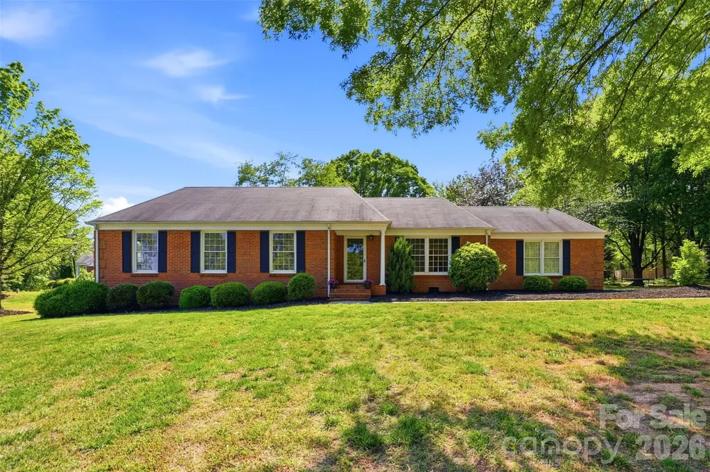 1406 Lakeview Drive Monroe NC 28112