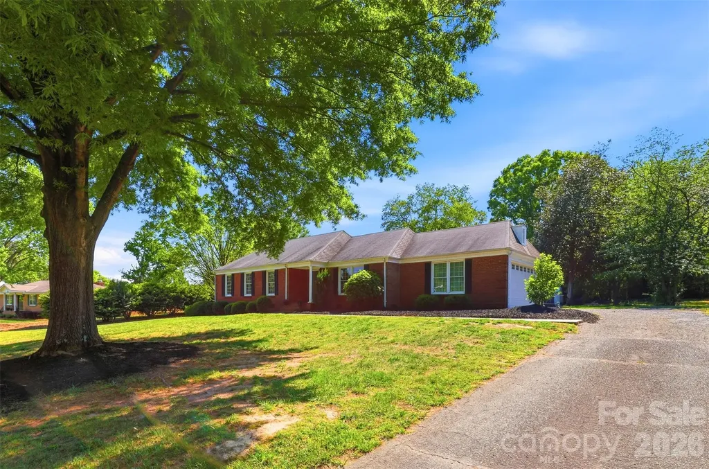 1406 Lakeview Drive Monroe NC 28112