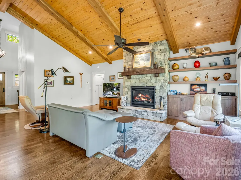 16 Panther Gap Road Black Mountain NC 28711
