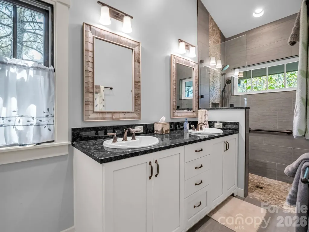 16 Panther Gap Road Black Mountain NC 28711