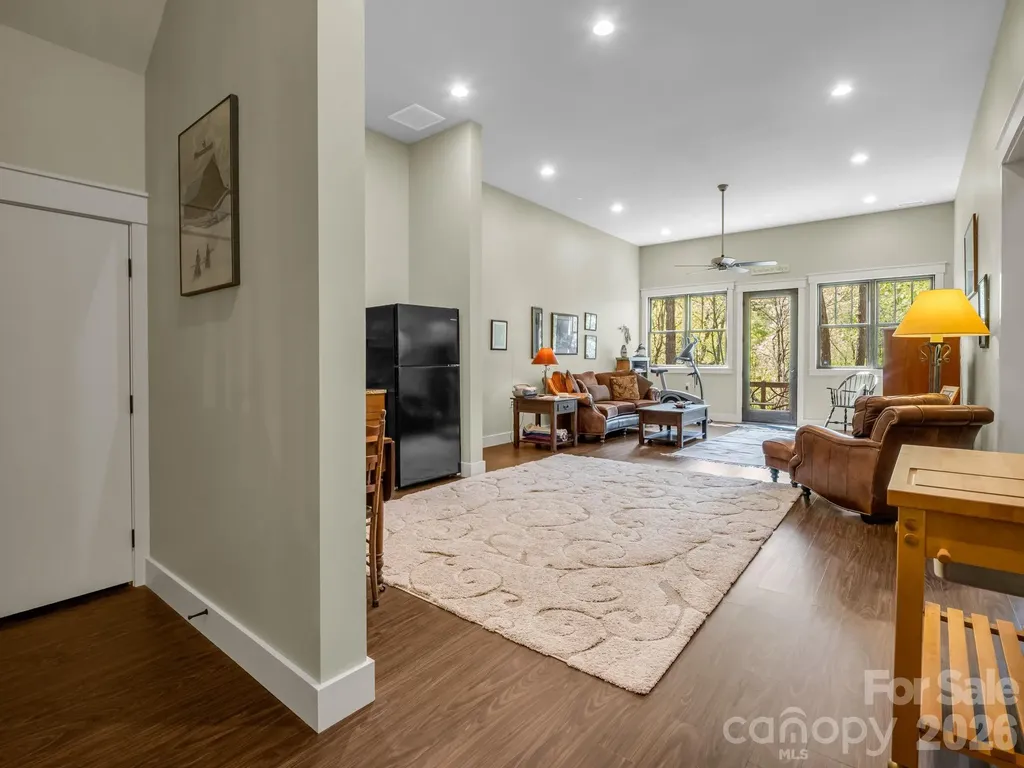 16 Panther Gap Road Black Mountain NC 28711