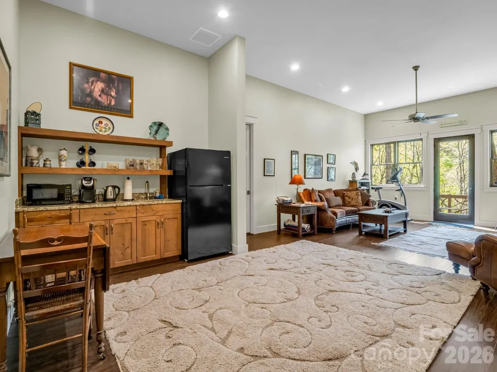 16 Panther Gap Road Black Mountain NC 28711