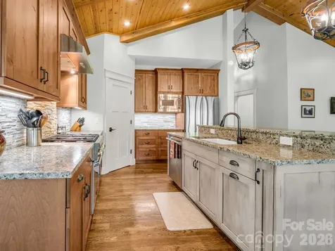 16 Panther Gap Road Black Mountain NC 28711